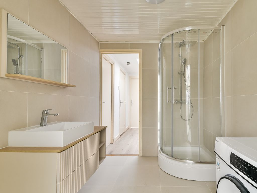 Vlaardingerdijk 287A, SCHIEDAM