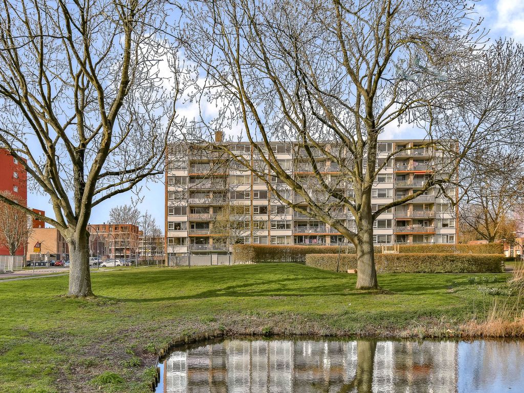 Dirk Sch&auml;ferplein 127, SCHIEDAM