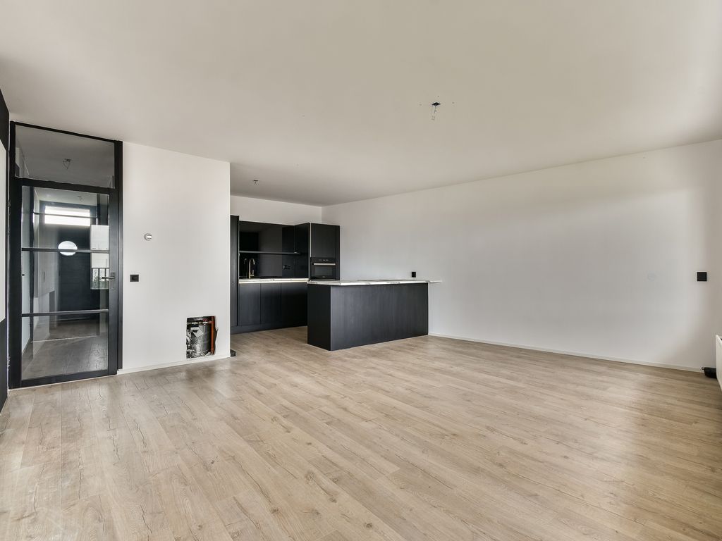 Veeartsweg 49, SCHIEDAM