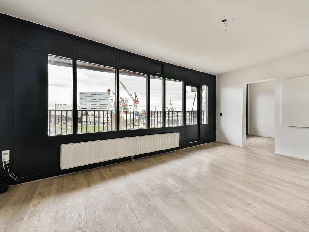 Veeartsweg 49, SCHIEDAM
