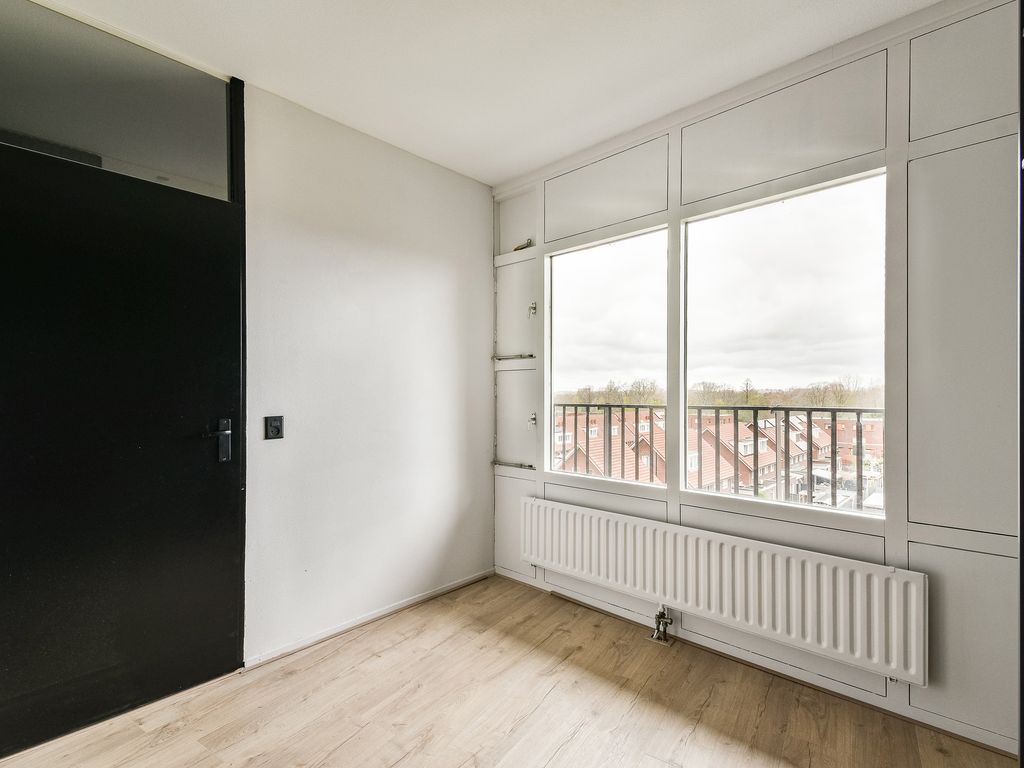 Veeartsweg 49, SCHIEDAM