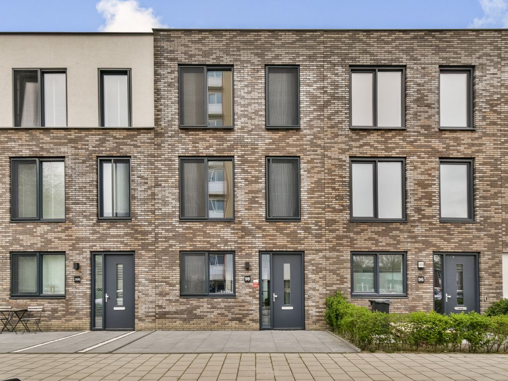 Johan Braakensiekstraat 98, SCHIEDAM