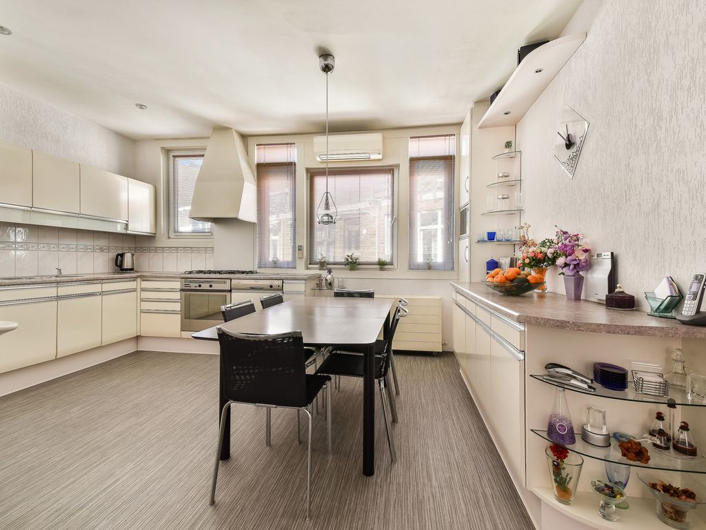 Voltastraat 12B, SCHIEDAM