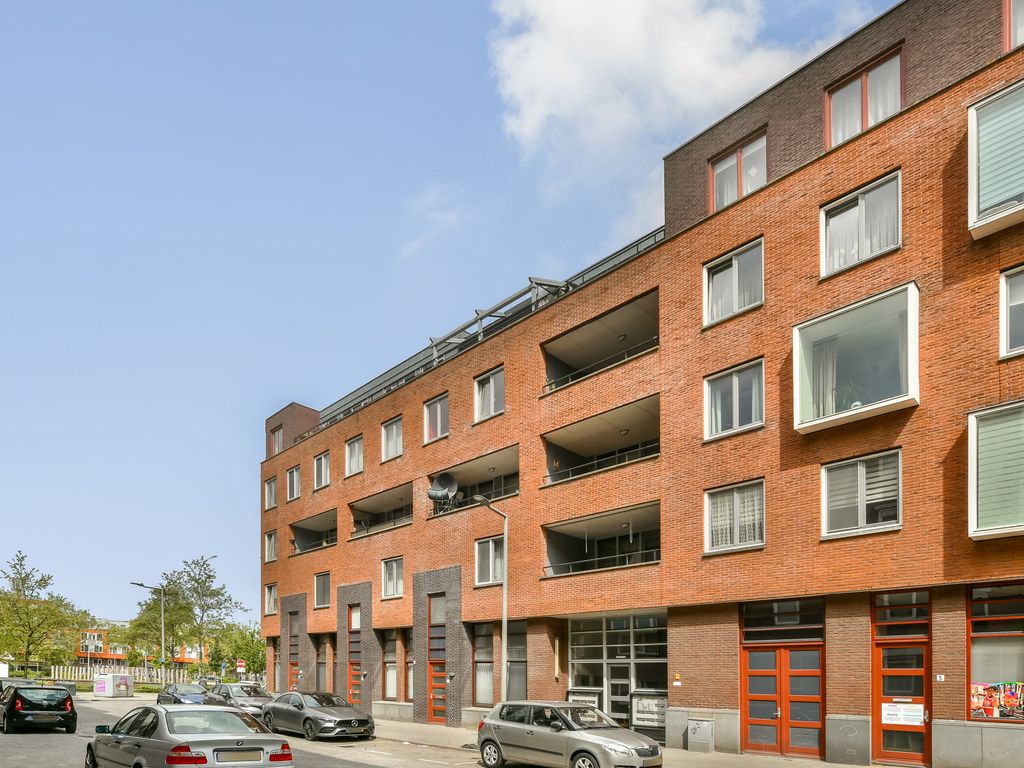 R&ouml;sener Manzstraat 11A, ROTTERDAM