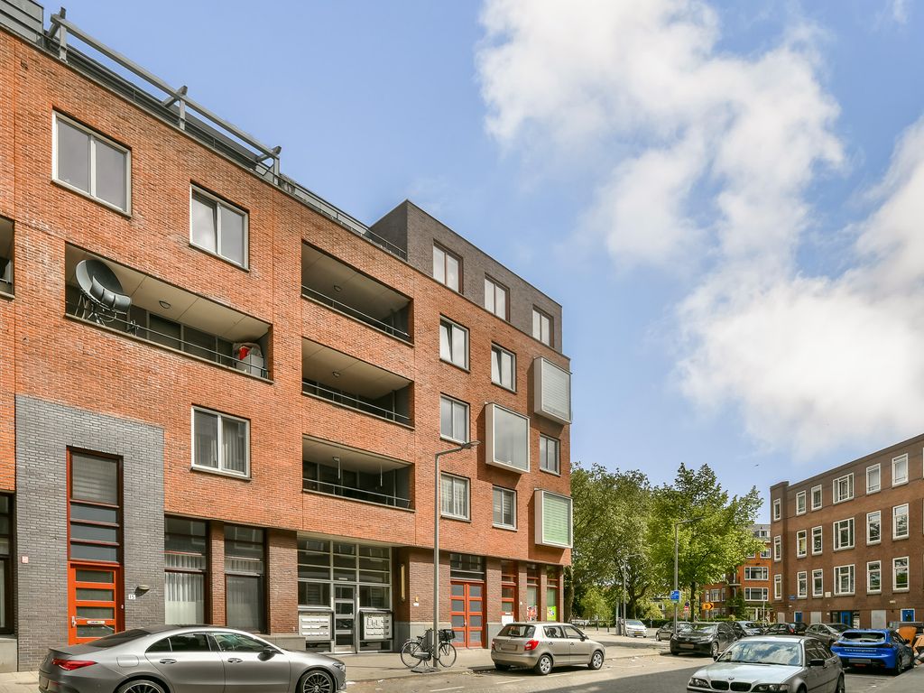 R&ouml;sener Manzstraat 11A, ROTTERDAM
