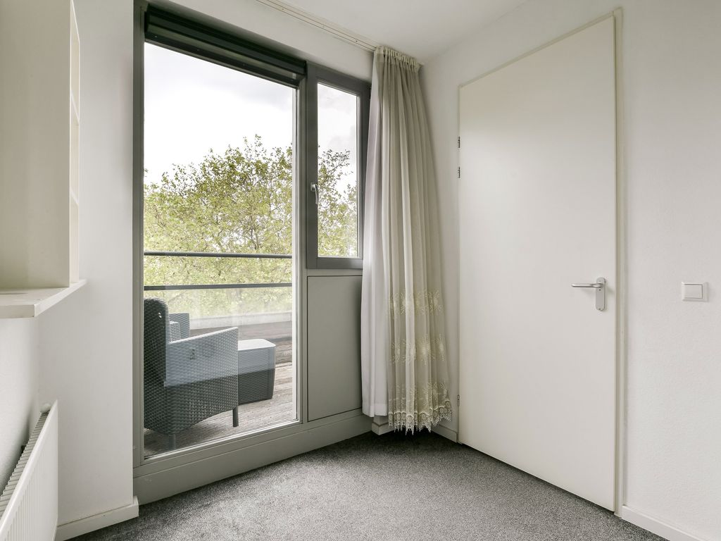 R&ouml;sener Manzstraat 11A, ROTTERDAM