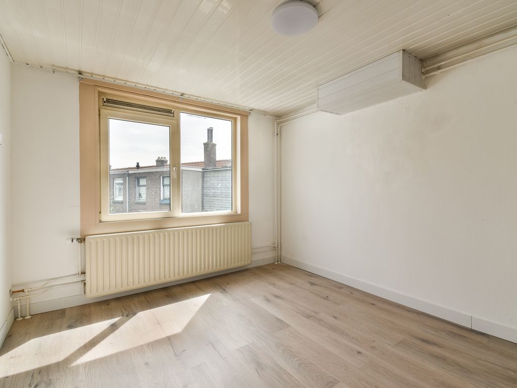 Vlaardingerdijk 287A, SCHIEDAM