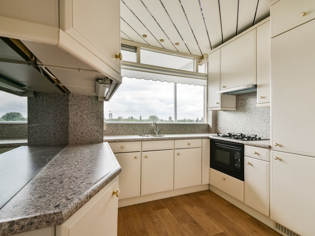 van Hogendorplaan 290, VLAARDINGEN