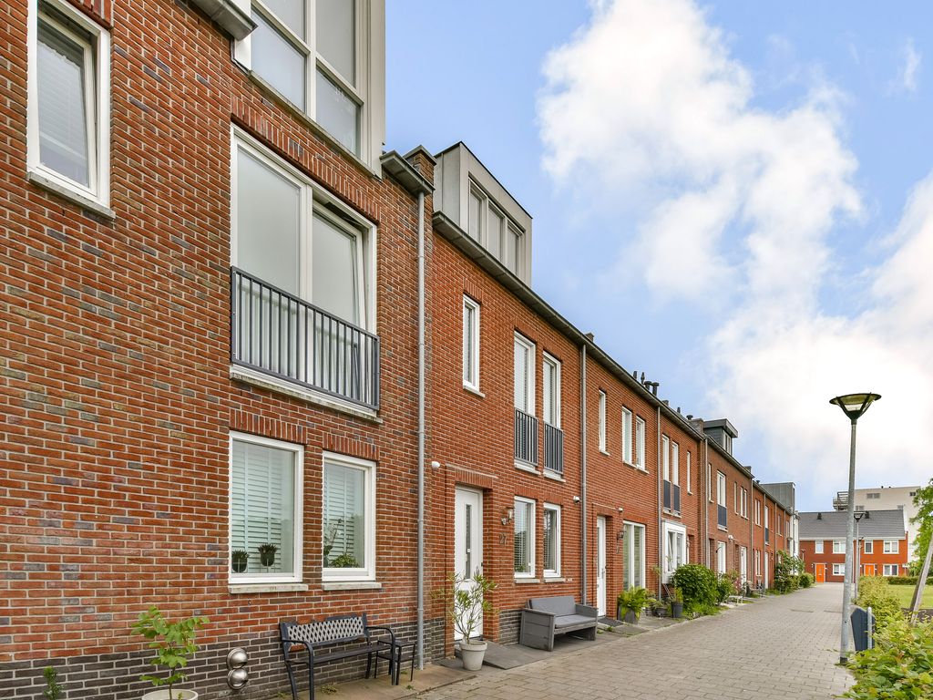 Henri Polakstraat 27, SCHIEDAM