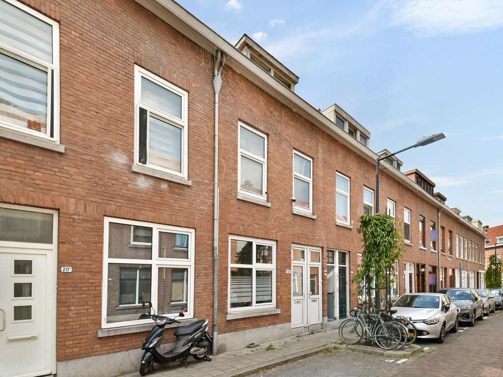 Voltastraat 18B, SCHIEDAM