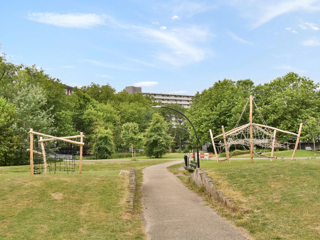 Sem Dresdenplein 145, SCHIEDAM
