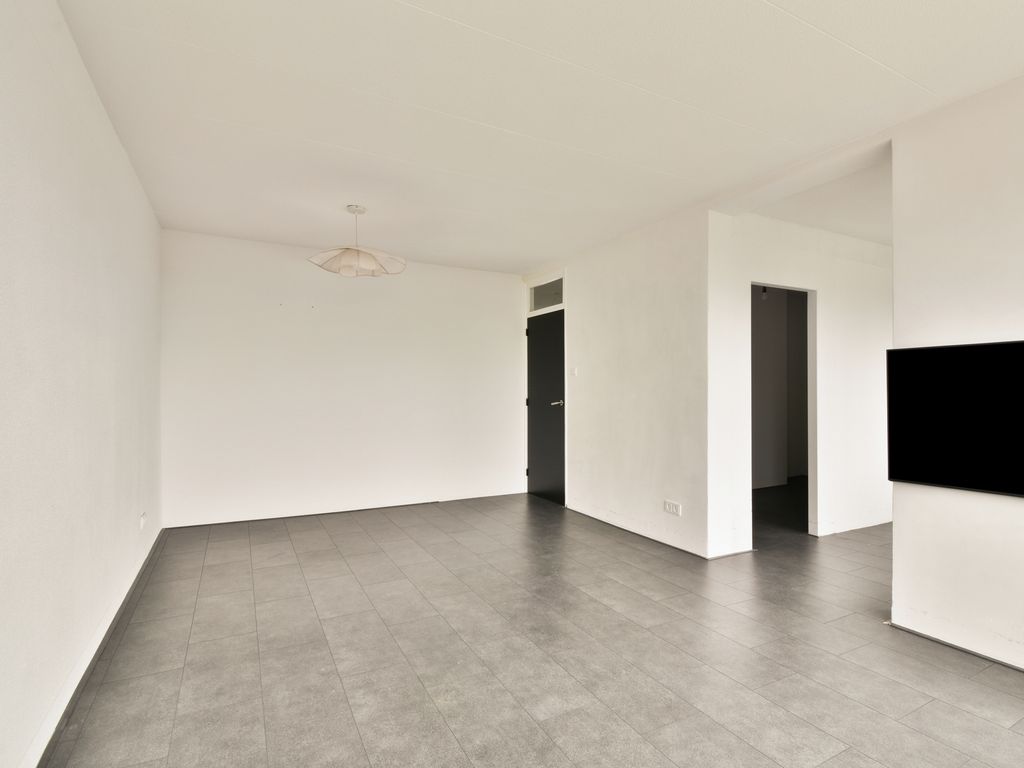 Sem Dresdenplein 145, SCHIEDAM