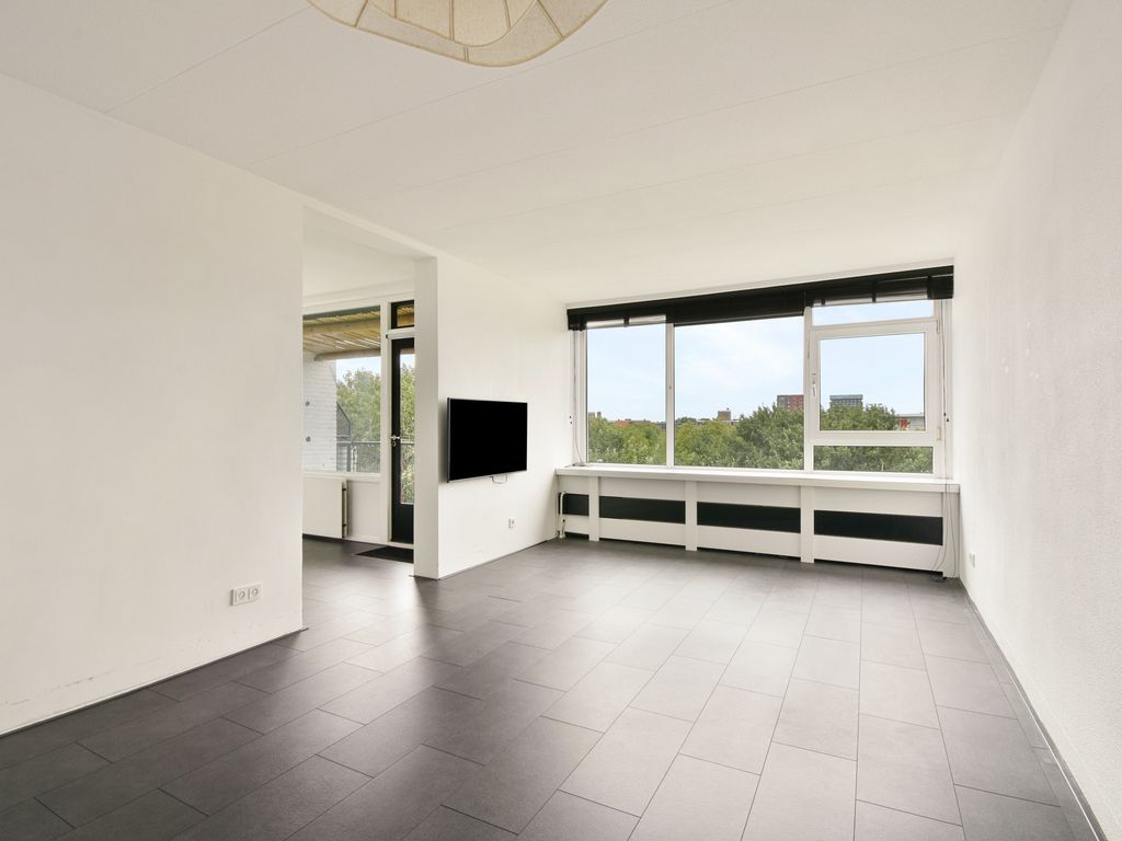Sem Dresdenplein 145, SCHIEDAM