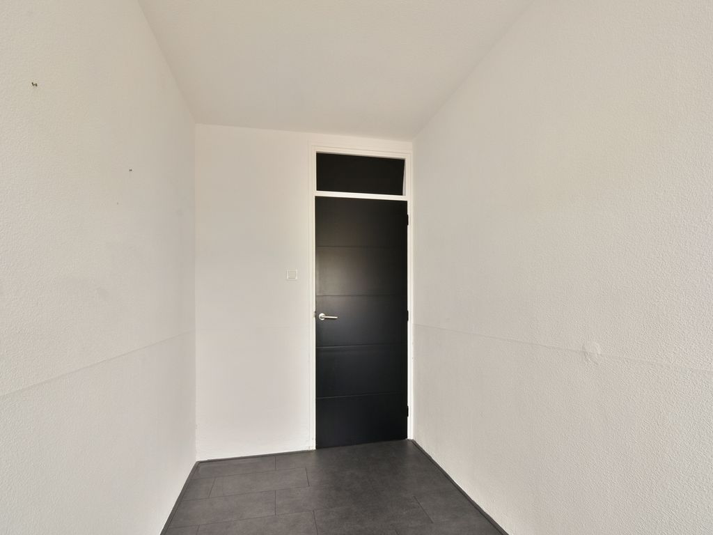 Sem Dresdenplein 145, SCHIEDAM