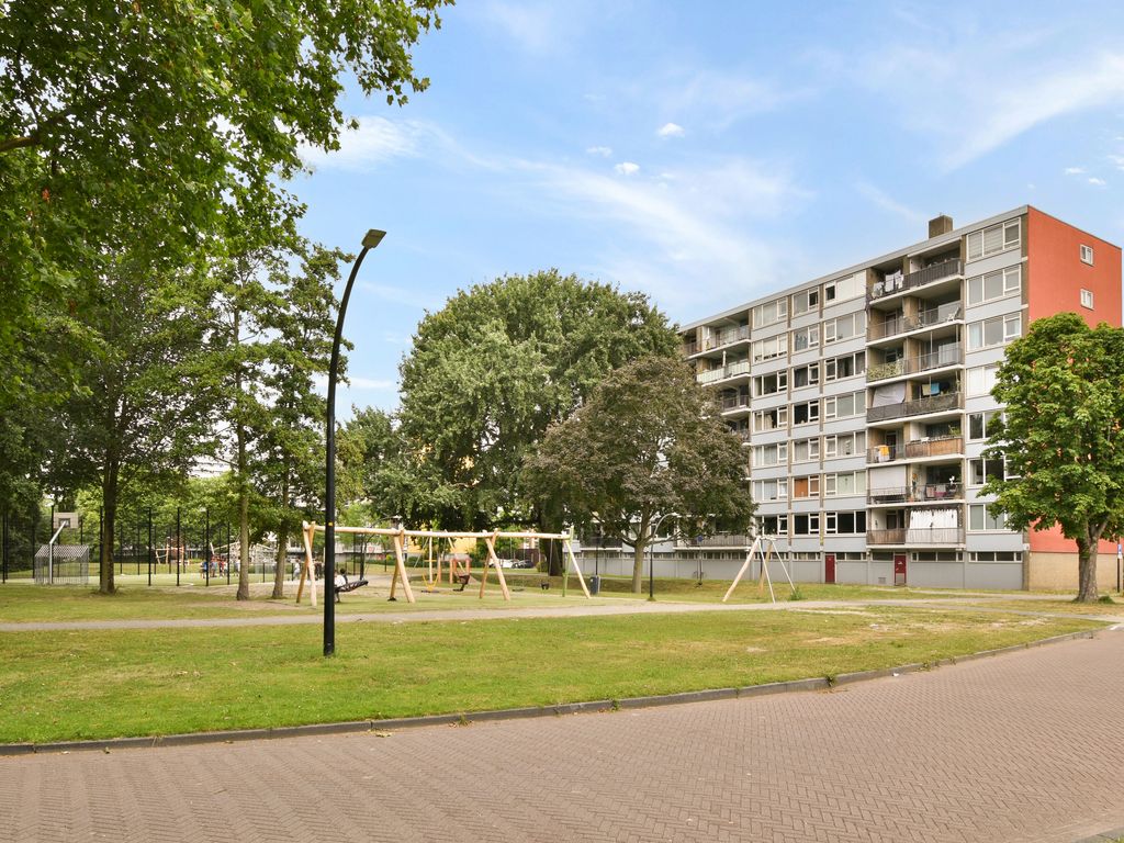 Sem Dresdenplein 145, SCHIEDAM