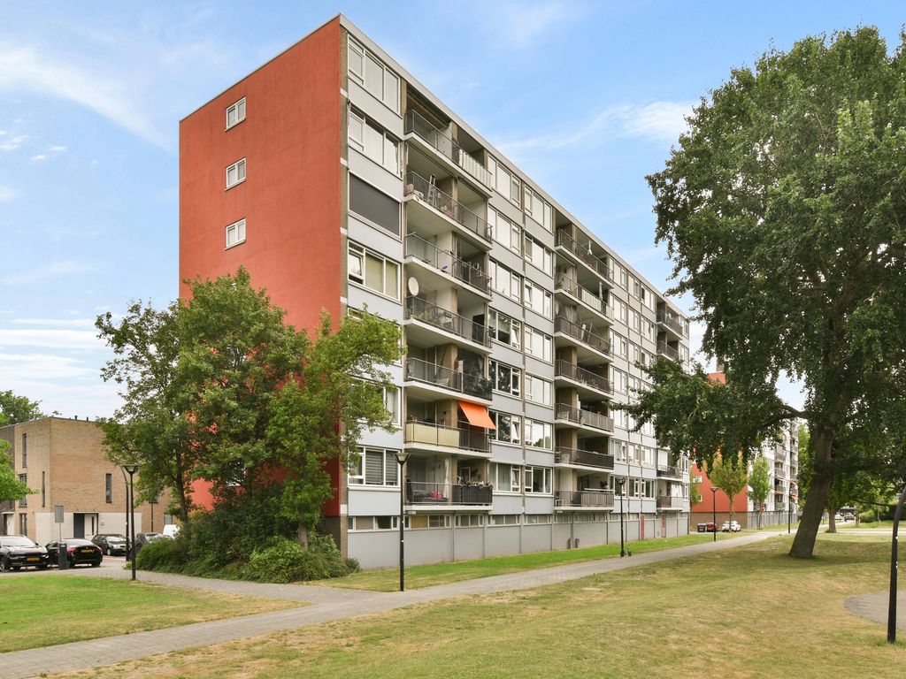 Sem Dresdenplein 145, SCHIEDAM
