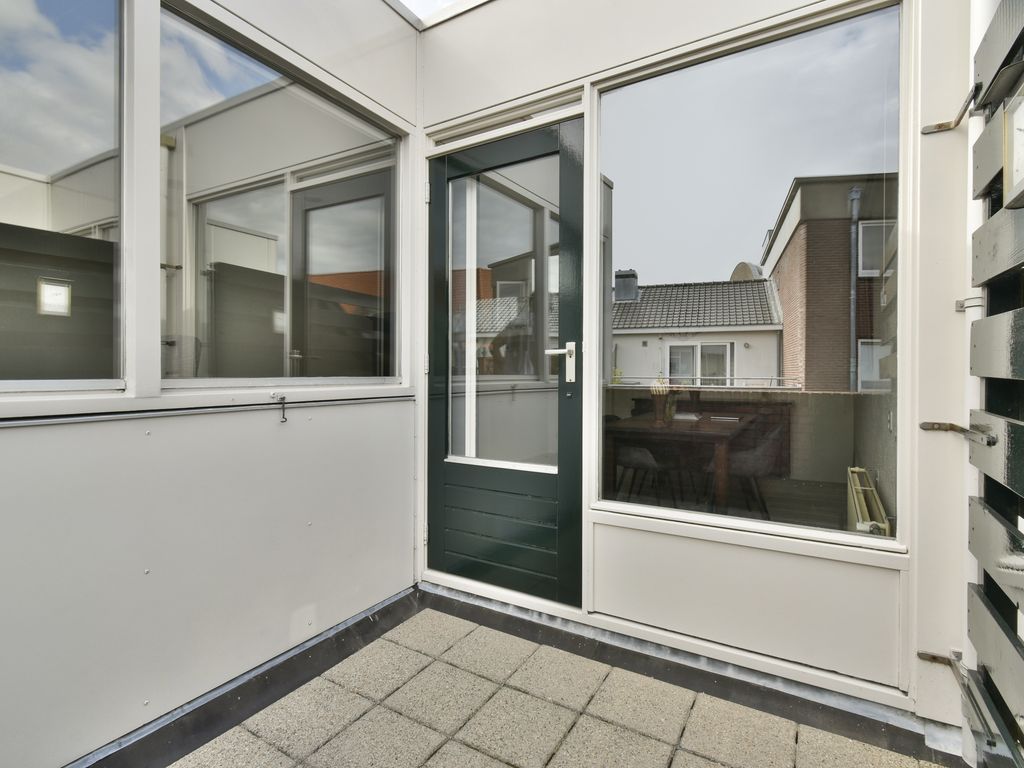 Schie 166, SCHIEDAM