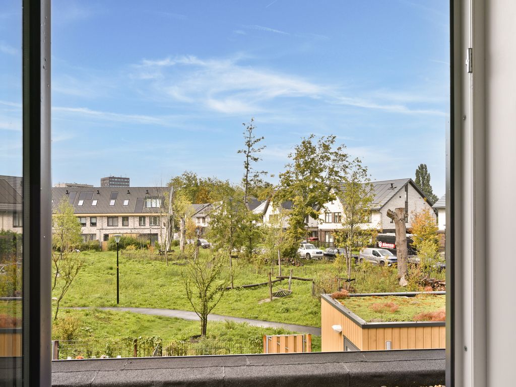 Atletiekbaan 26, VLAARDINGEN