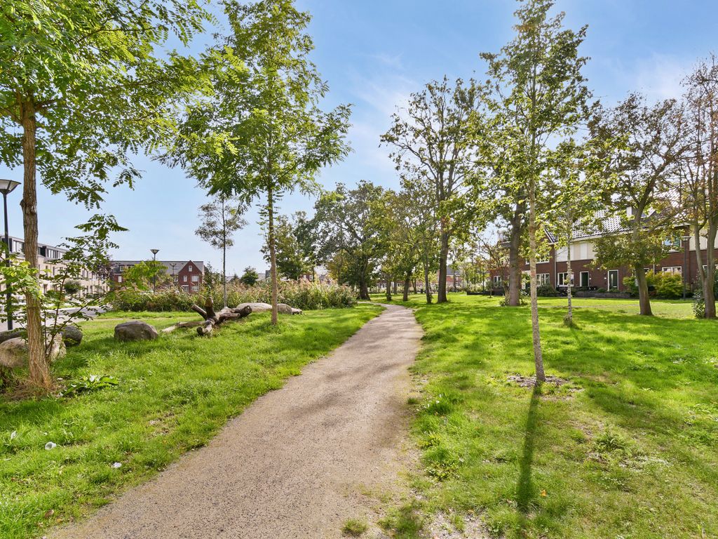 Pieter van den Hoogenbandstraat 38, SCHIEDAM