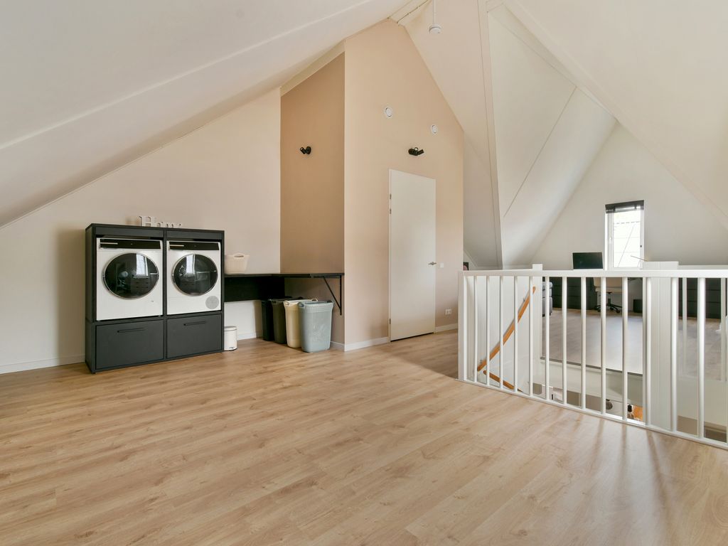 Pieter van den Hoogenbandstraat 38, SCHIEDAM