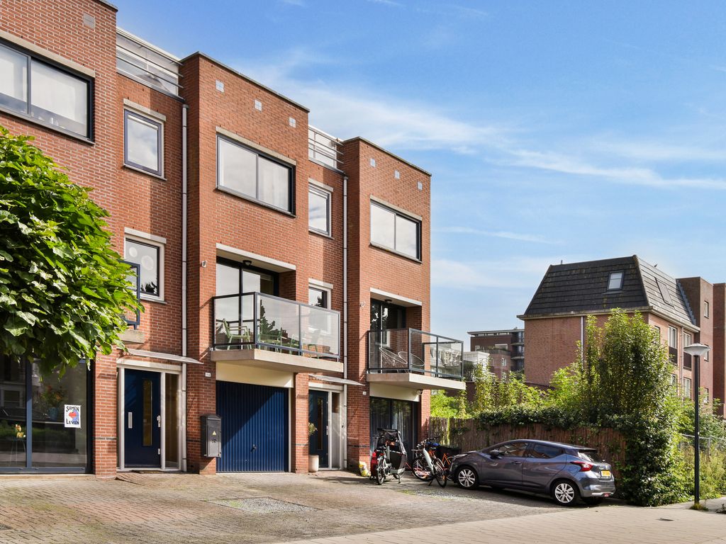 Warande 196, SCHIEDAM
