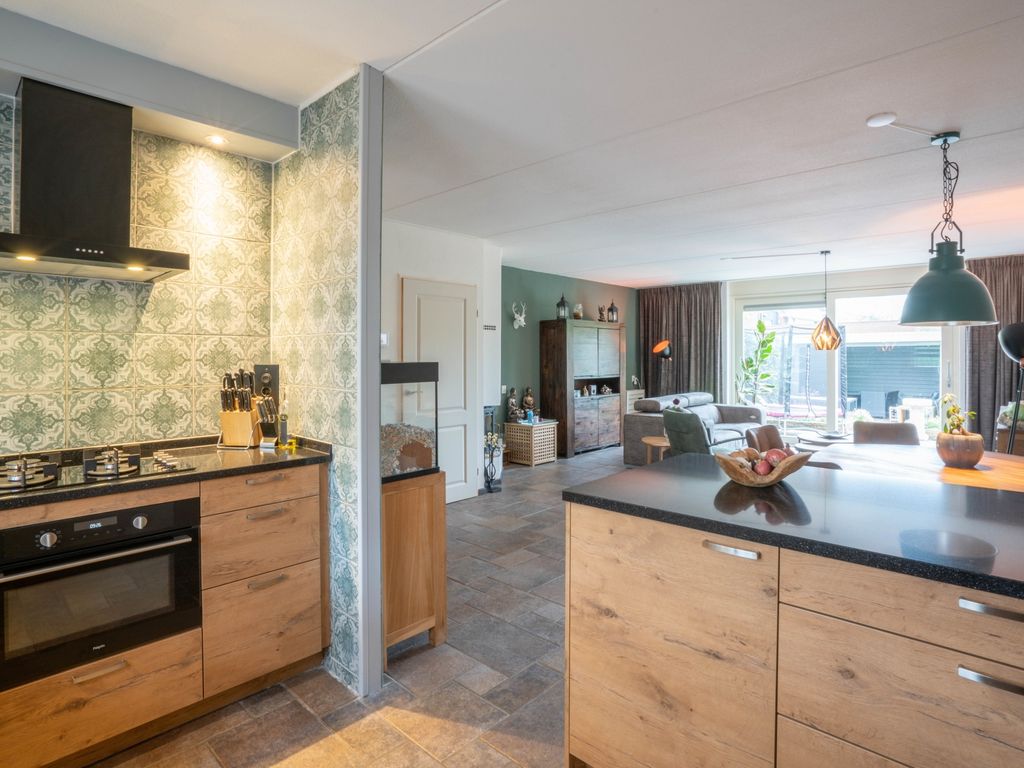 't Zwaantje 23, Ridderkerk