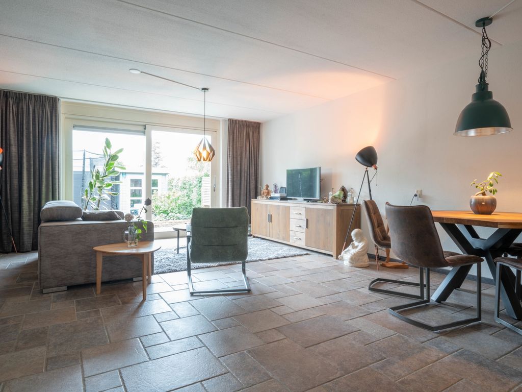 't Zwaantje 23, Ridderkerk