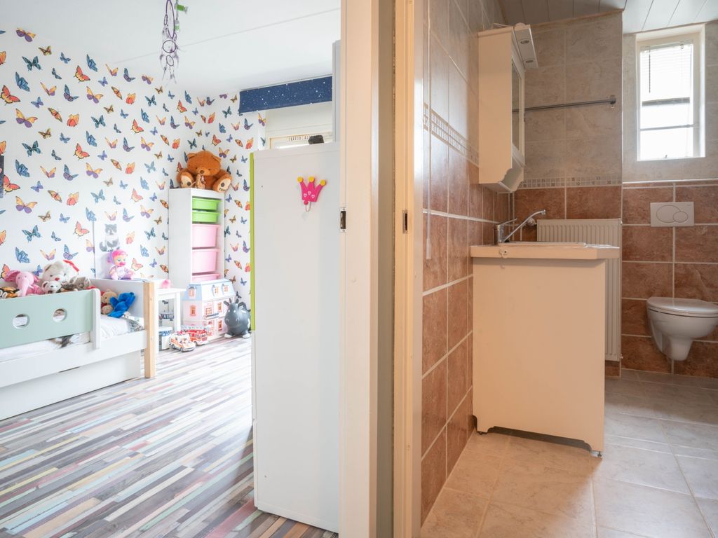 't Zwaantje 23, Ridderkerk