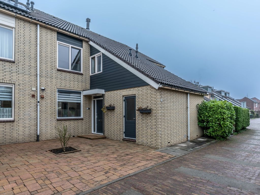 Fazant 63, Ridderkerk