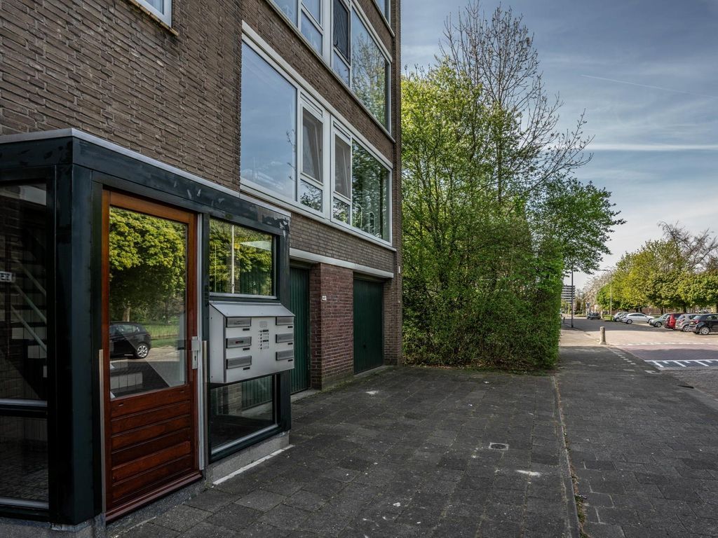 Jhr. De Savornin Lohmanstraat 143, RIDDERKERK
