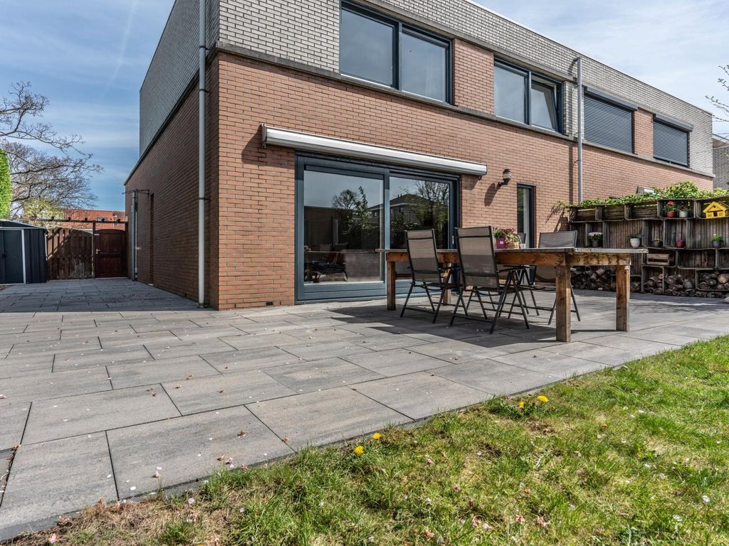 Churchillplein 15, RIDDERKERK