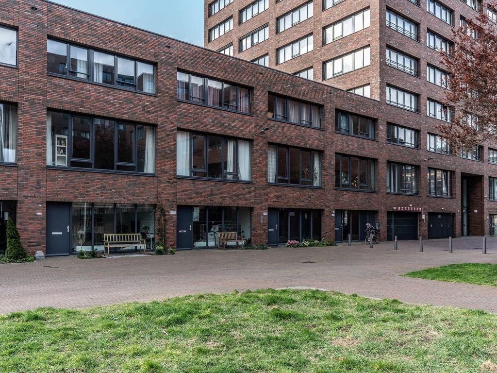 Sint-Jobskade 610, ROTTERDAM