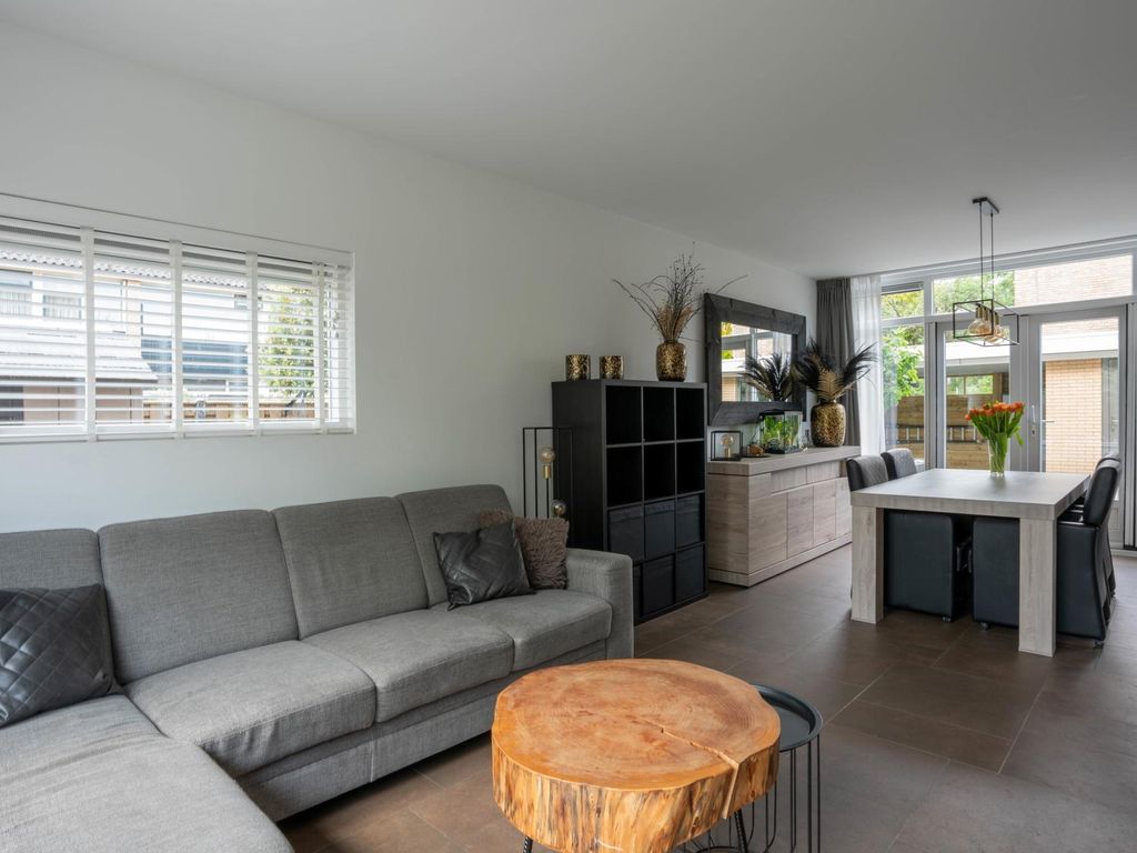 Bizetstraat 54, RIDDERKERK