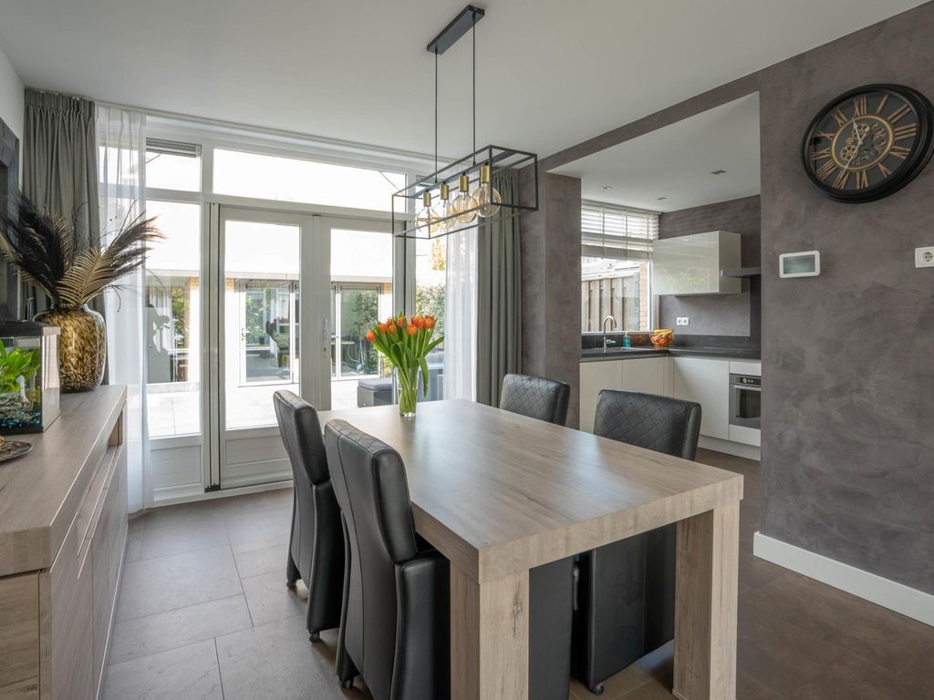 Bizetstraat 54, RIDDERKERK