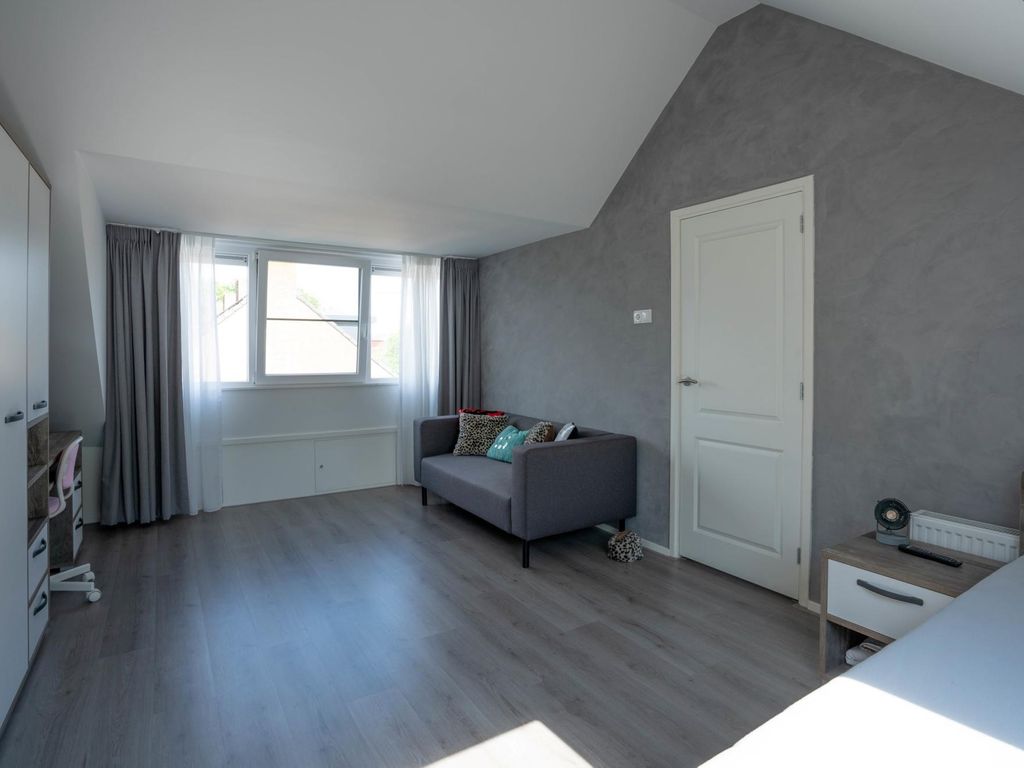 Bizetstraat 54, RIDDERKERK