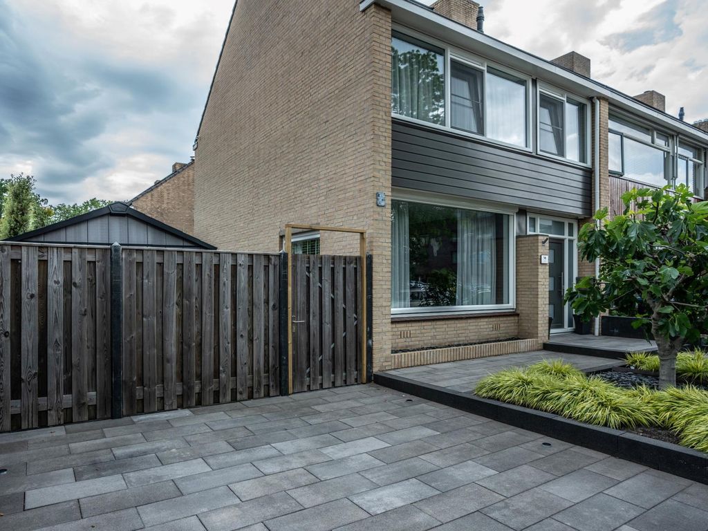 Bizetstraat 54, RIDDERKERK