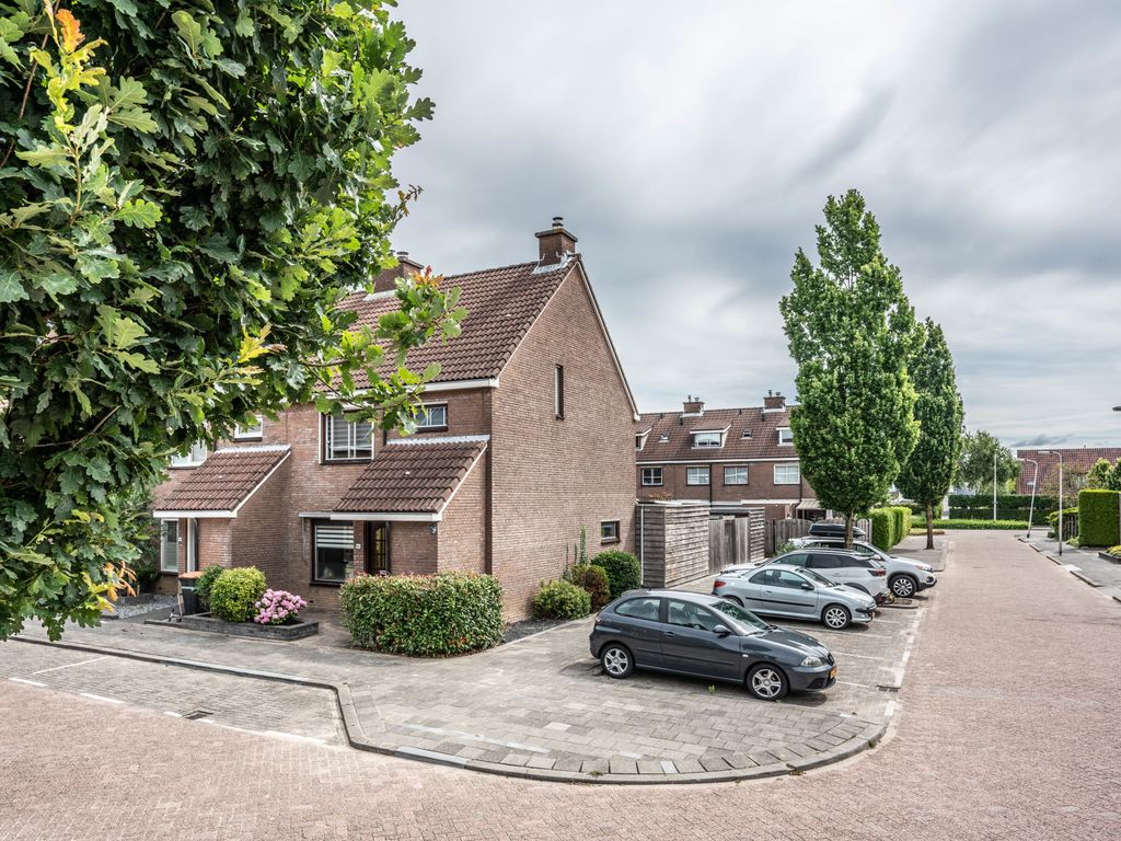 Zalm 82, RIDDERKERK