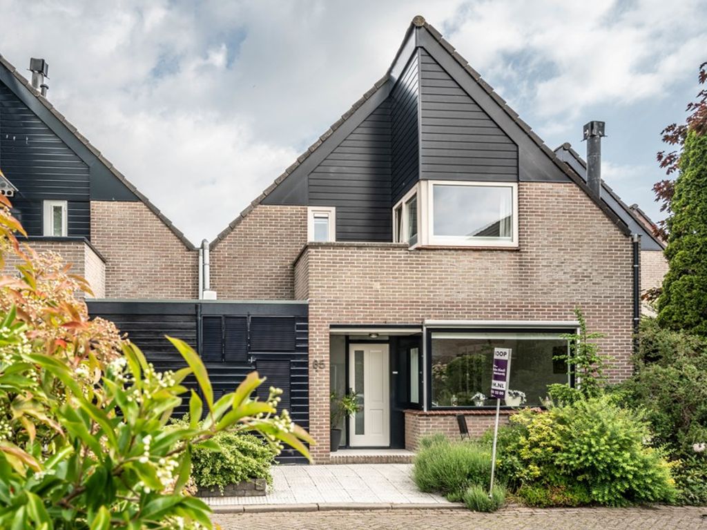 Rosmolen 85, Ridderkerk