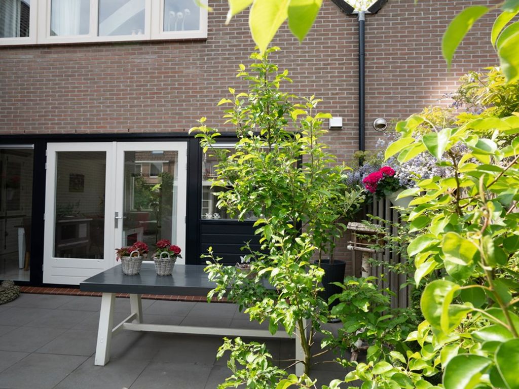 Rosmolen 85, Ridderkerk