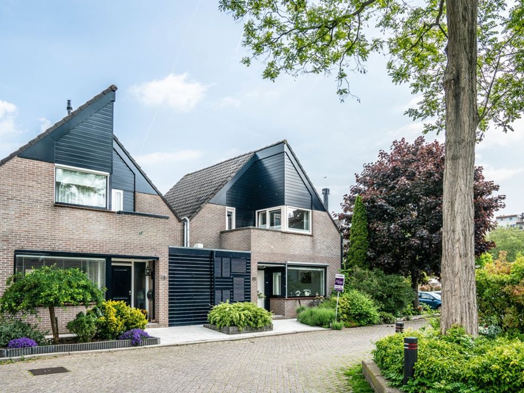 Rosmolen 85, Ridderkerk