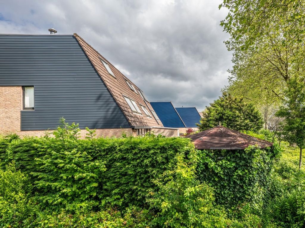 Rosmolen 194, RIDDERKERK