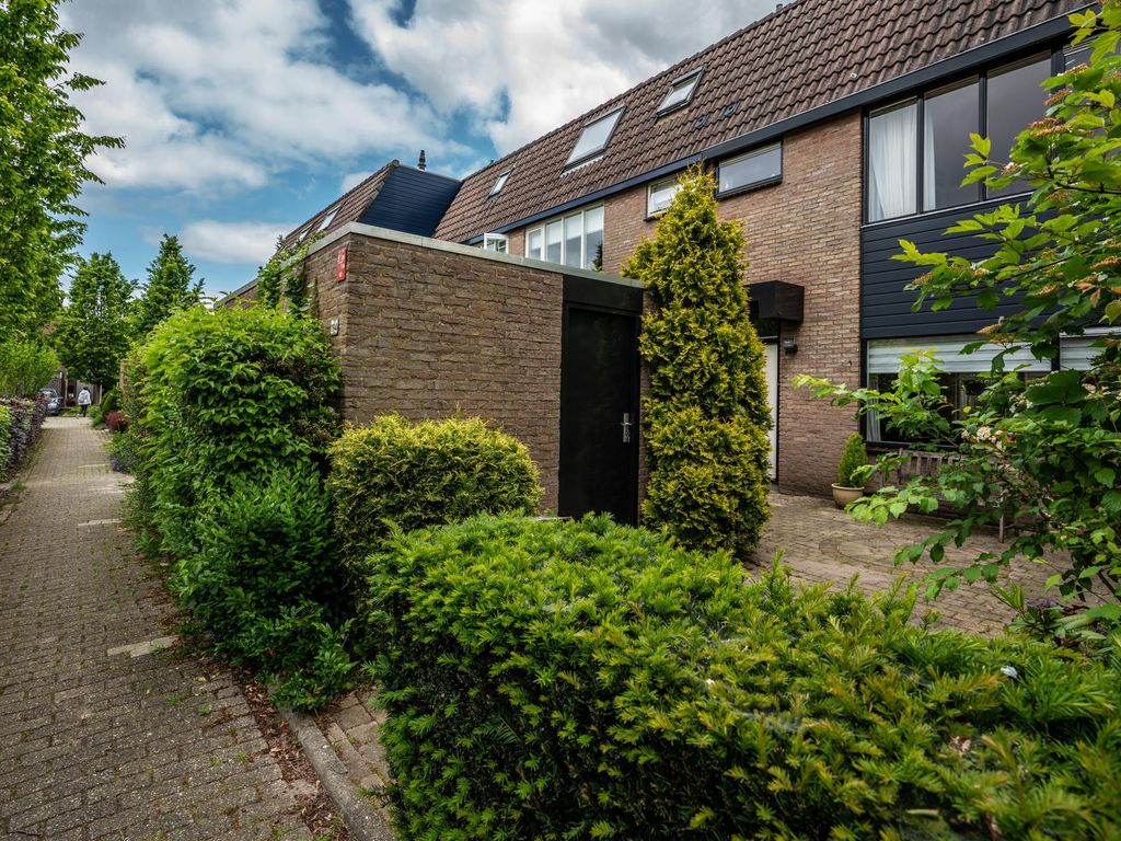 Rosmolen 194, RIDDERKERK