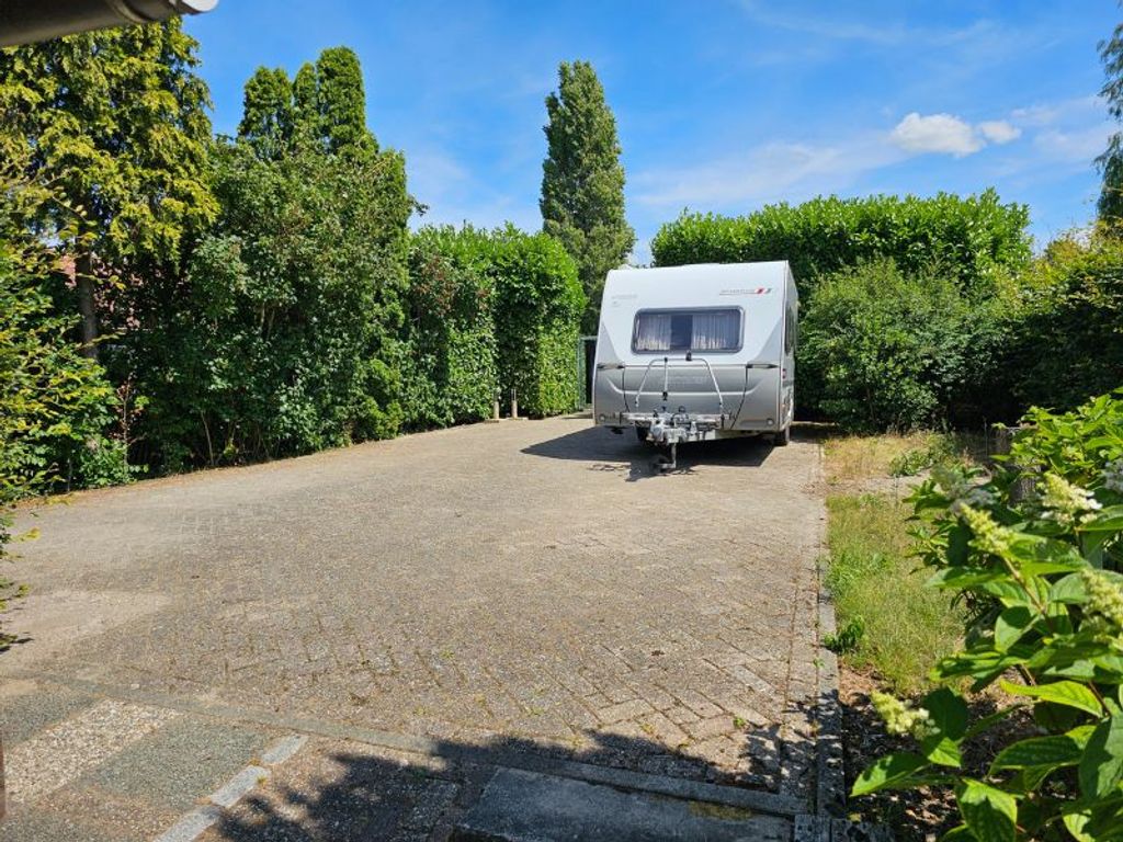 Ringdijk 136, RIDDERKERK