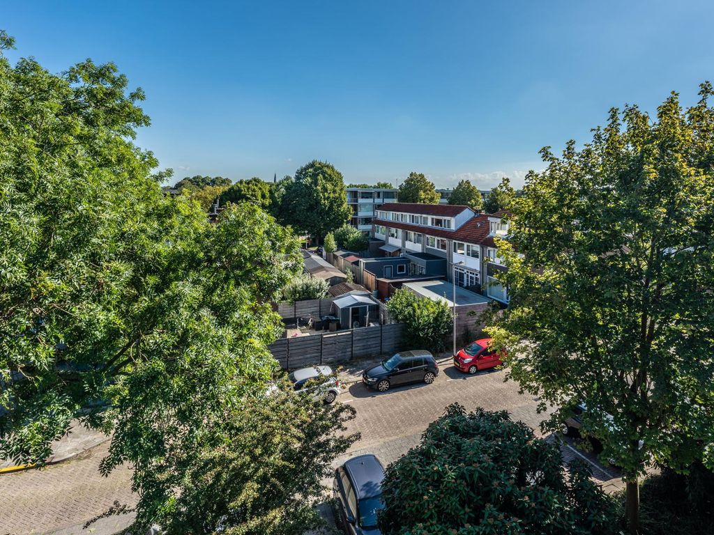 Burgemeester Crezeestraat 125, RIDDERKERK