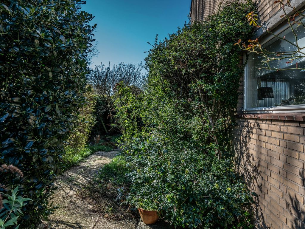 Ravelstraat 1, Ridderkerk