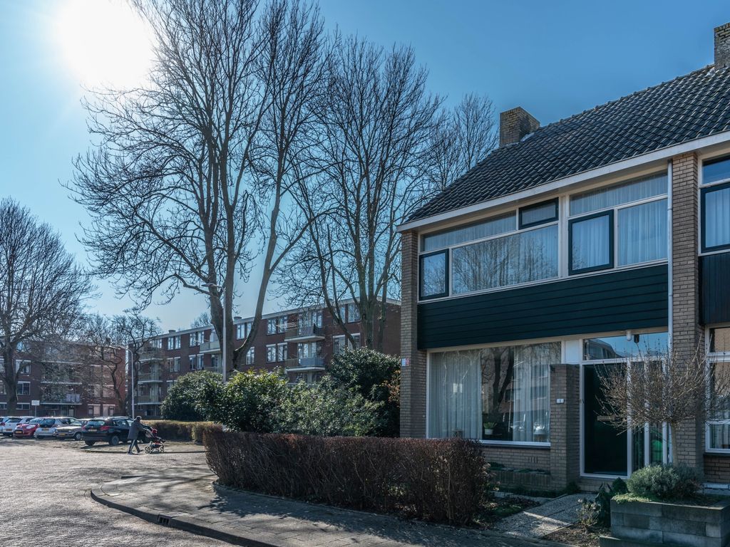 Ravelstraat 1, Ridderkerk