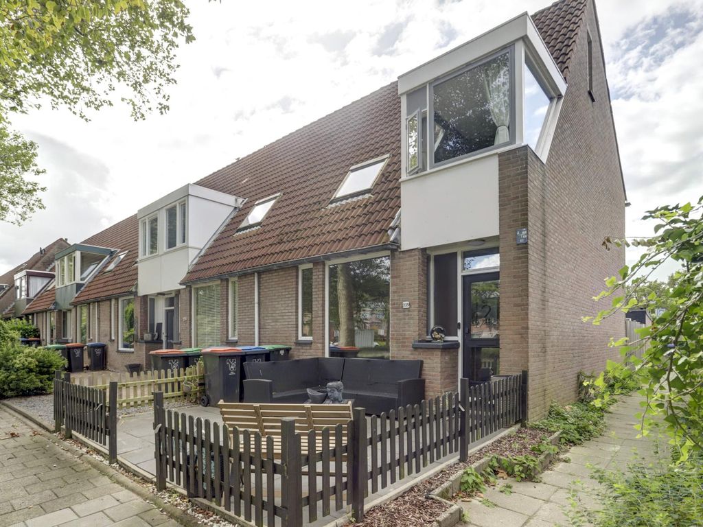 Koolmees 225, RIDDERKERK