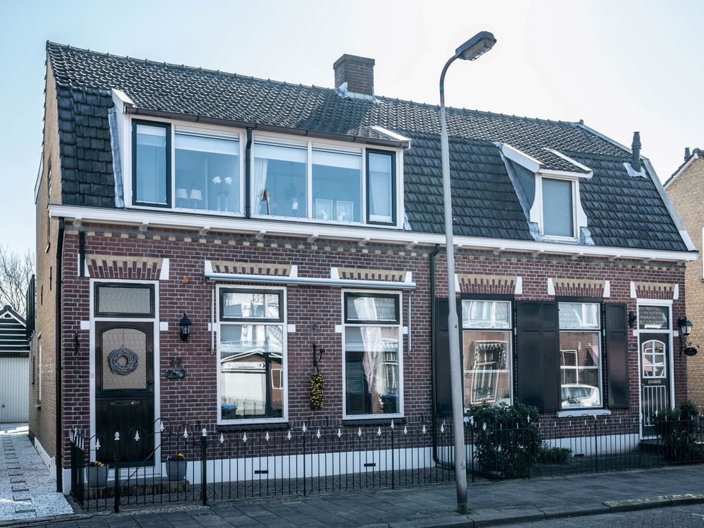 Kerkweg 37, Ridderkerk
