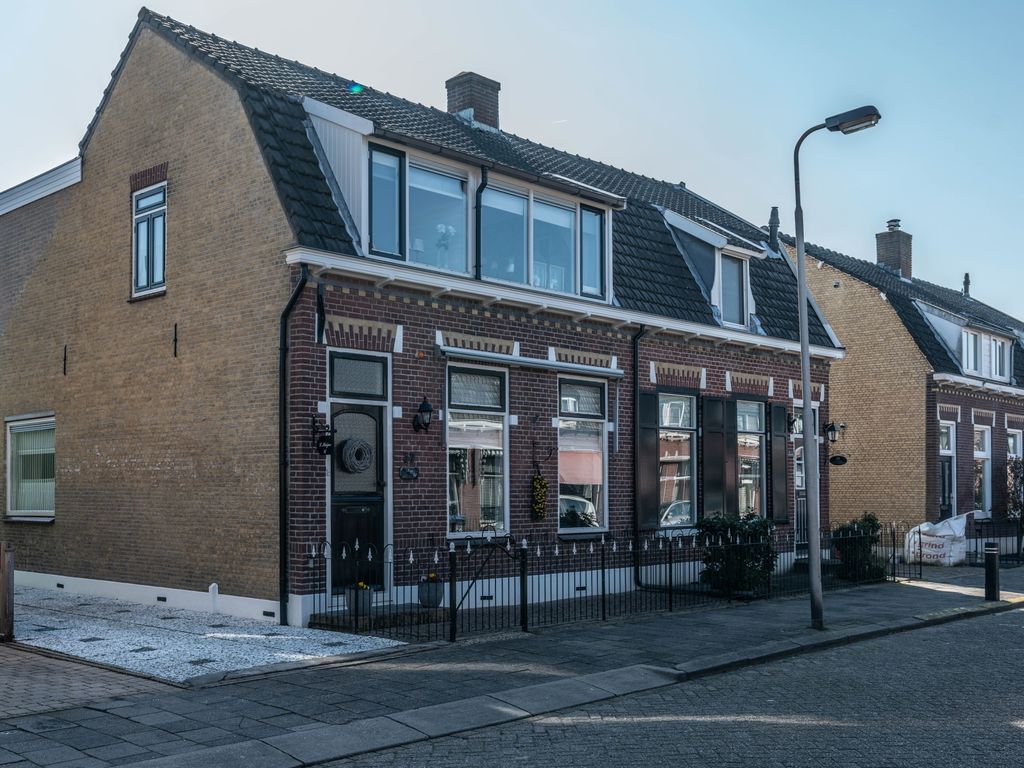 Kerkweg 37, Ridderkerk