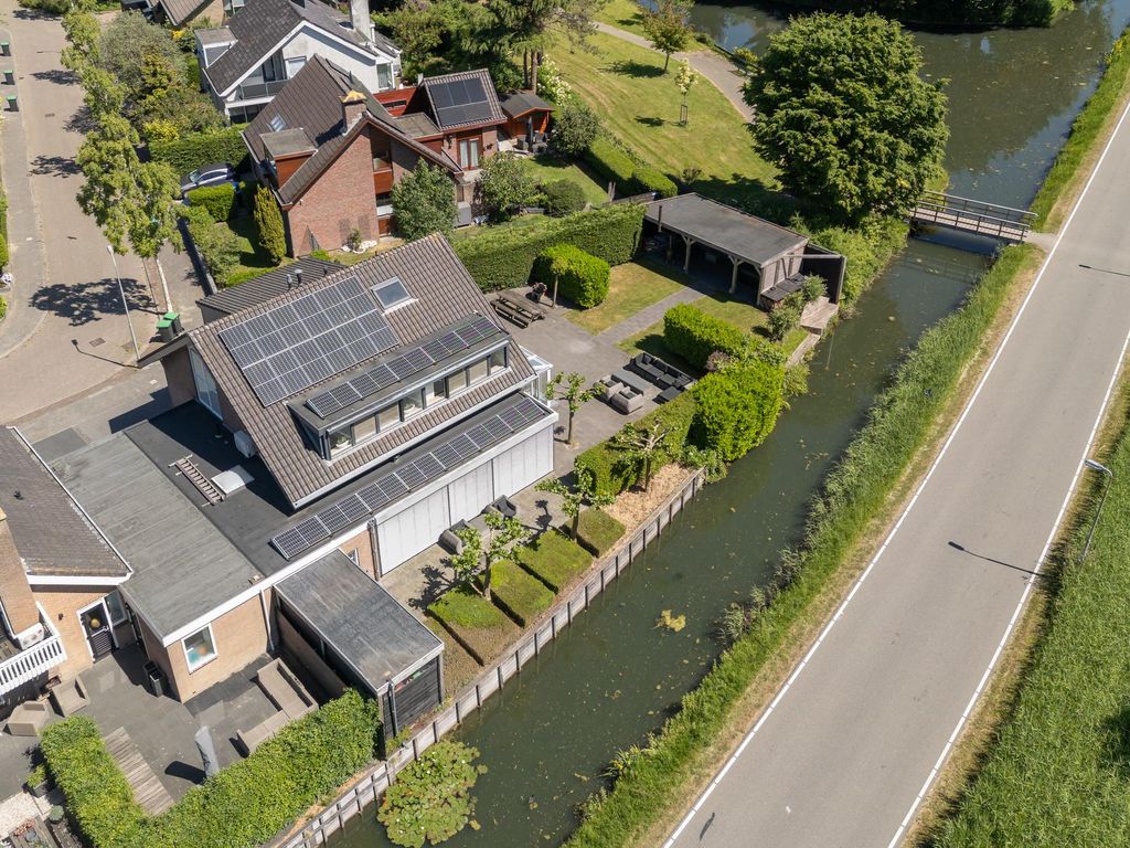 Pelikaan 99, RIDDERKERK